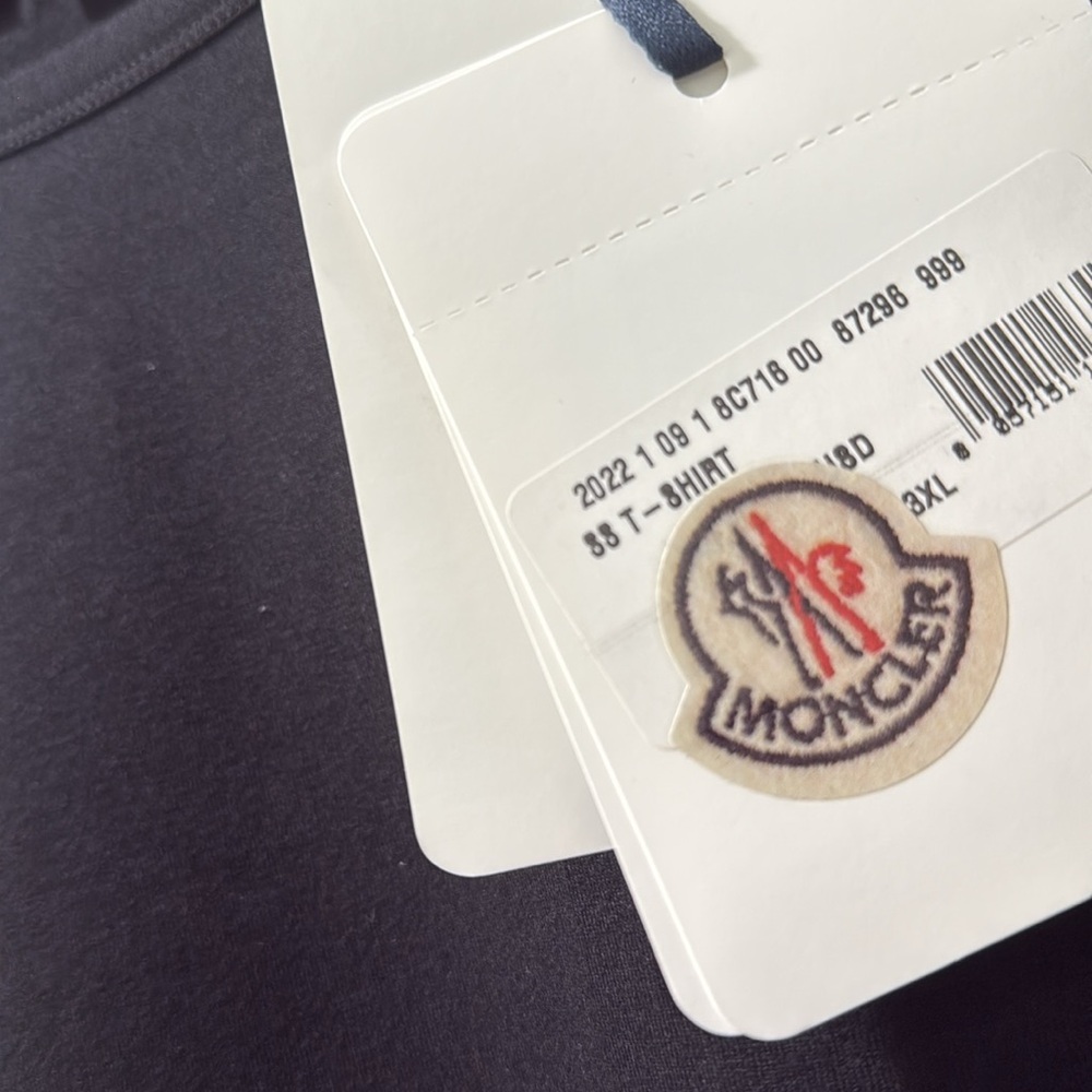 Men’s Moncler Slim Fit T-Shirt - Picture 5 of 7
